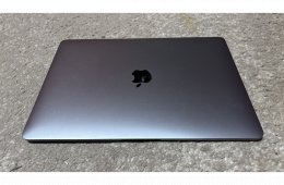 MacBook Air 13