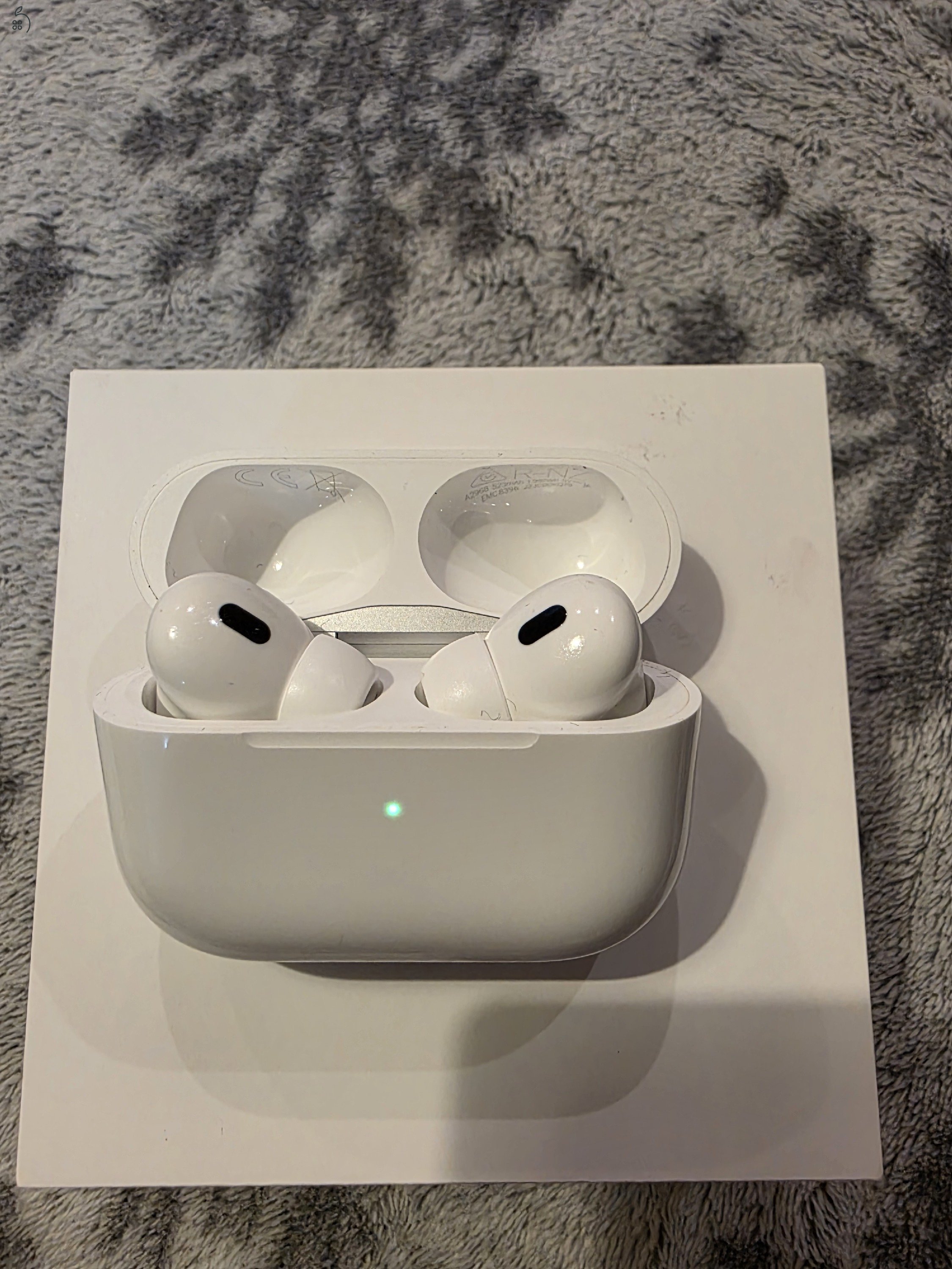 Apple AirPods Pro 2 USB-C / MagSafe