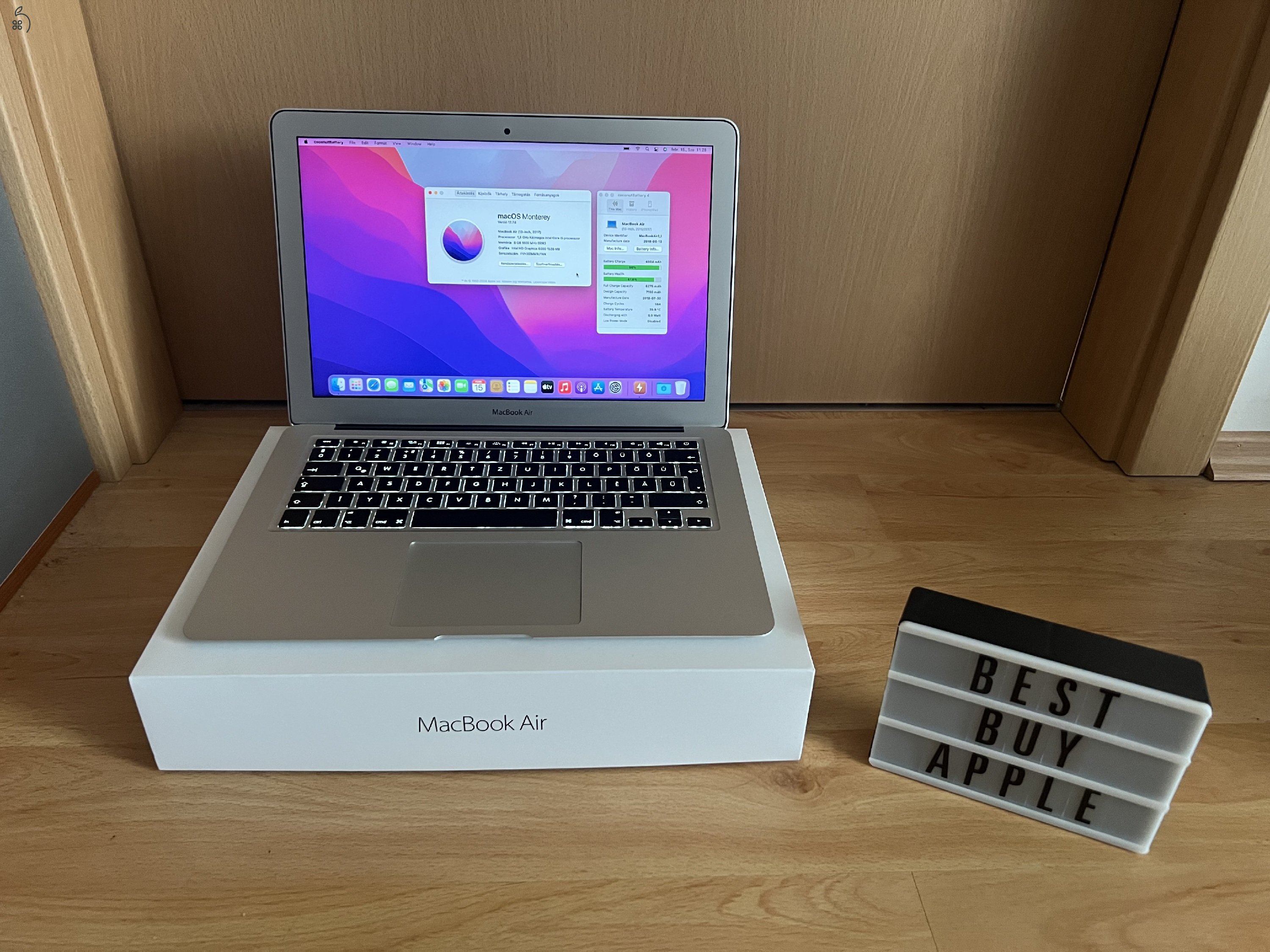 2017 MacBook Air 13 / i5 / 8GB / 128GB SSD / Magyar / 88% Aksi / Korrekt Áron Eladó ! ! !