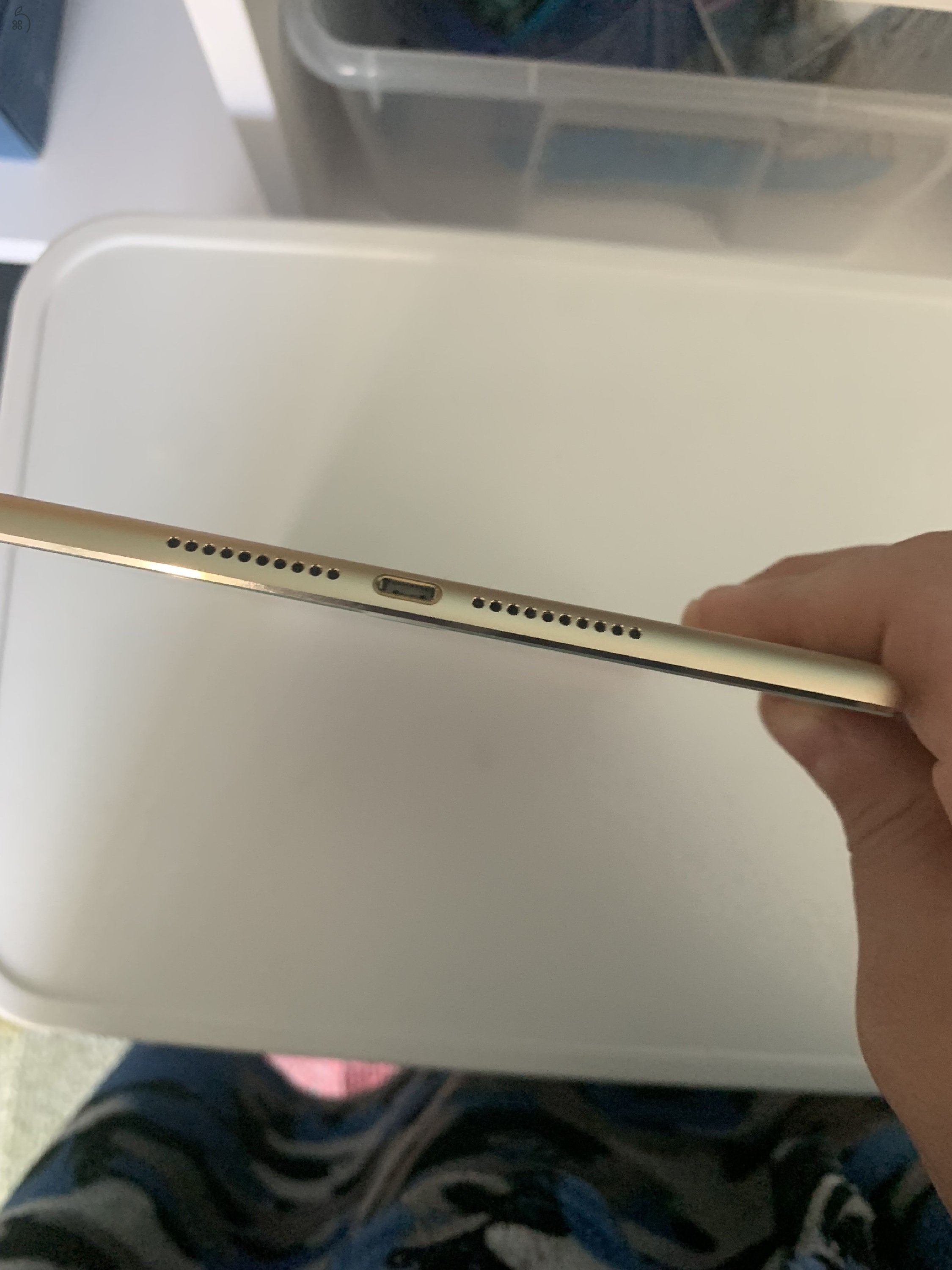 ipad mini tökéletes állapotú akku 95% arany színű 128GB