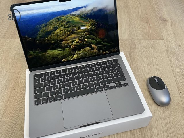 MacBook Air M3 2024 13,6