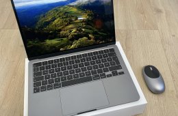 MacBook Air M3 2024 13,6