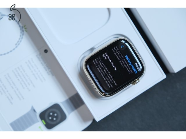 Apple Watch S8 Stainless Steel GOLD