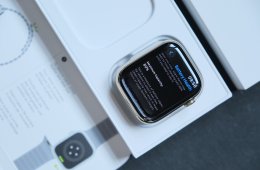 Apple Watch S8 Stainless Steel GOLD