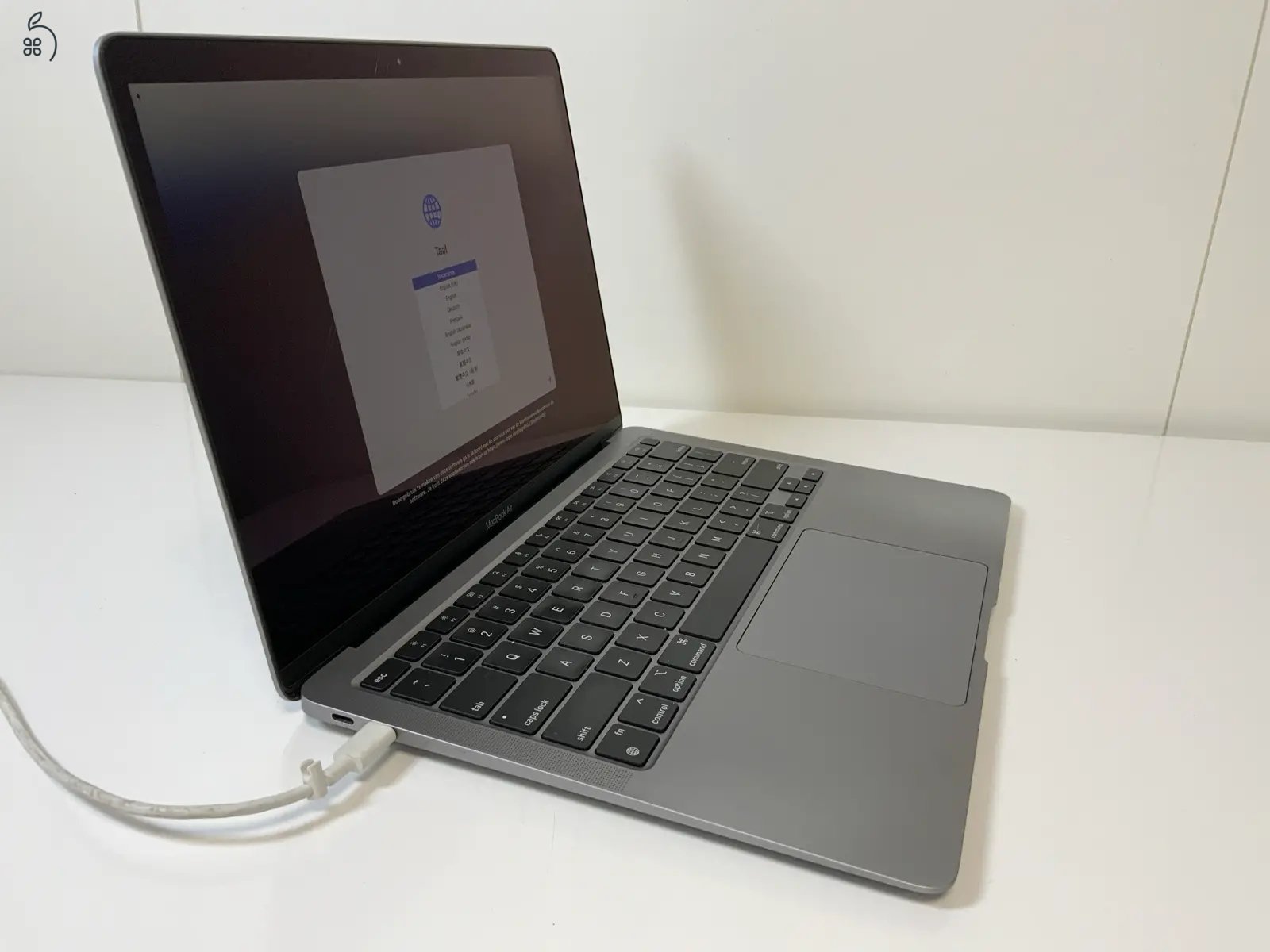 Eladó M1 MacBook Air 2020 256gb SSD 8GB RAM