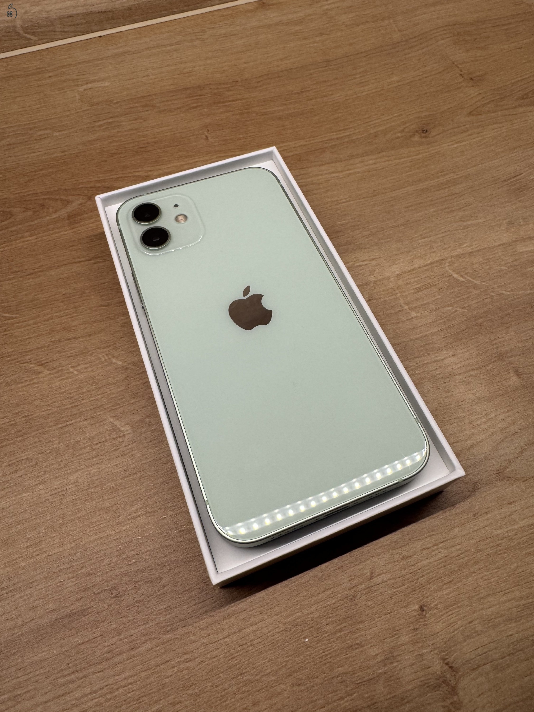 Eladó használt Iphone 12 Green 64GB 