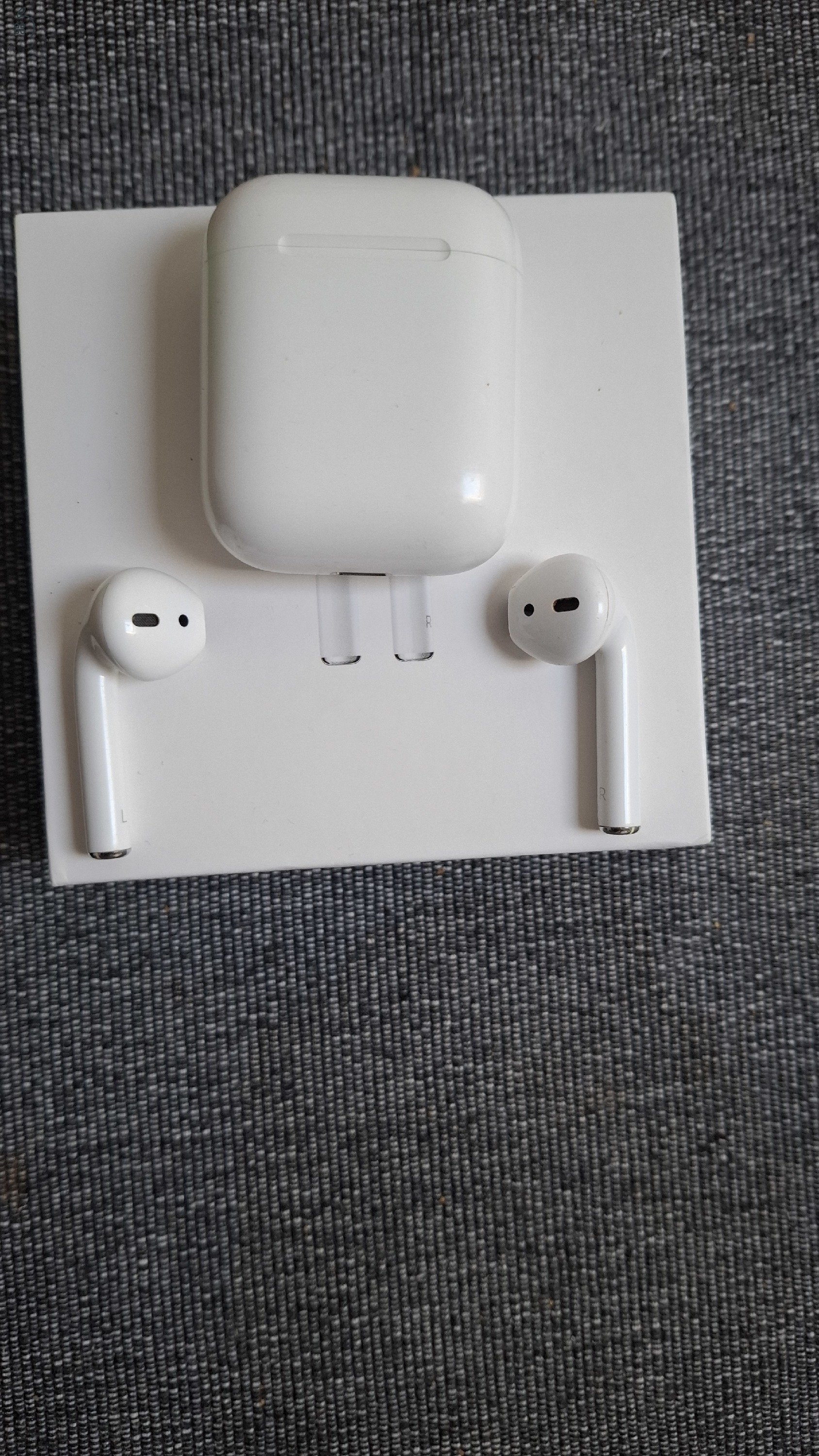 Apple AirPods 1