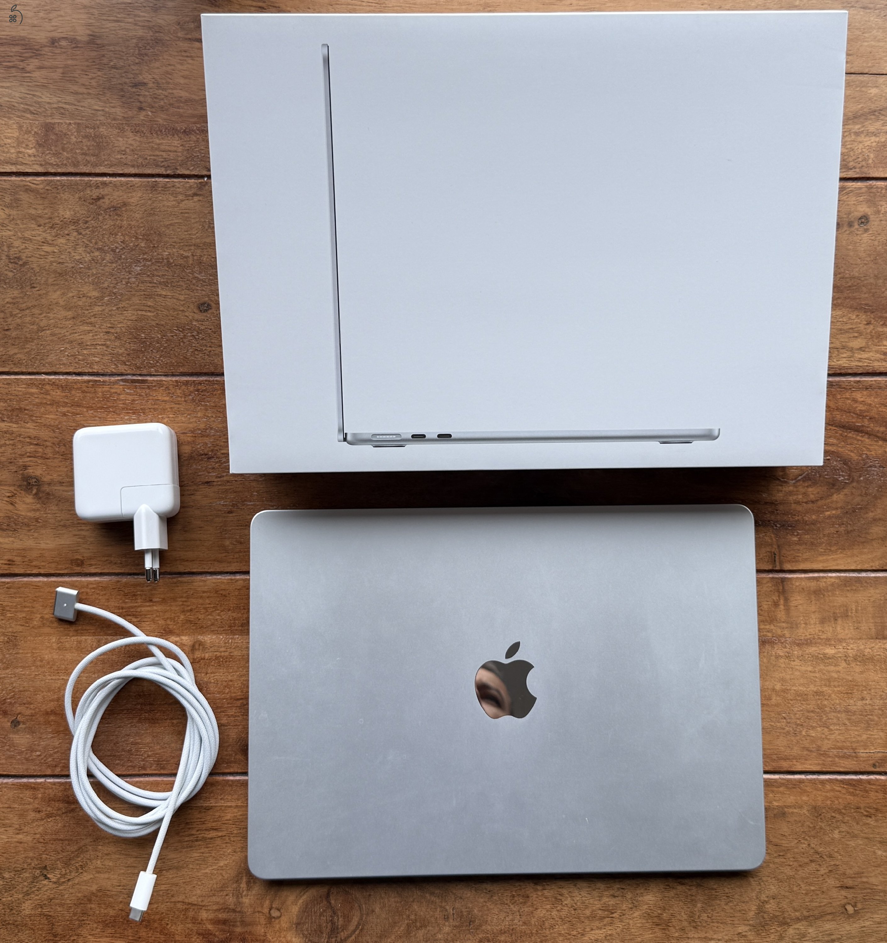 MacBook Air 13,6 M2 16GB RAM, 512SSD