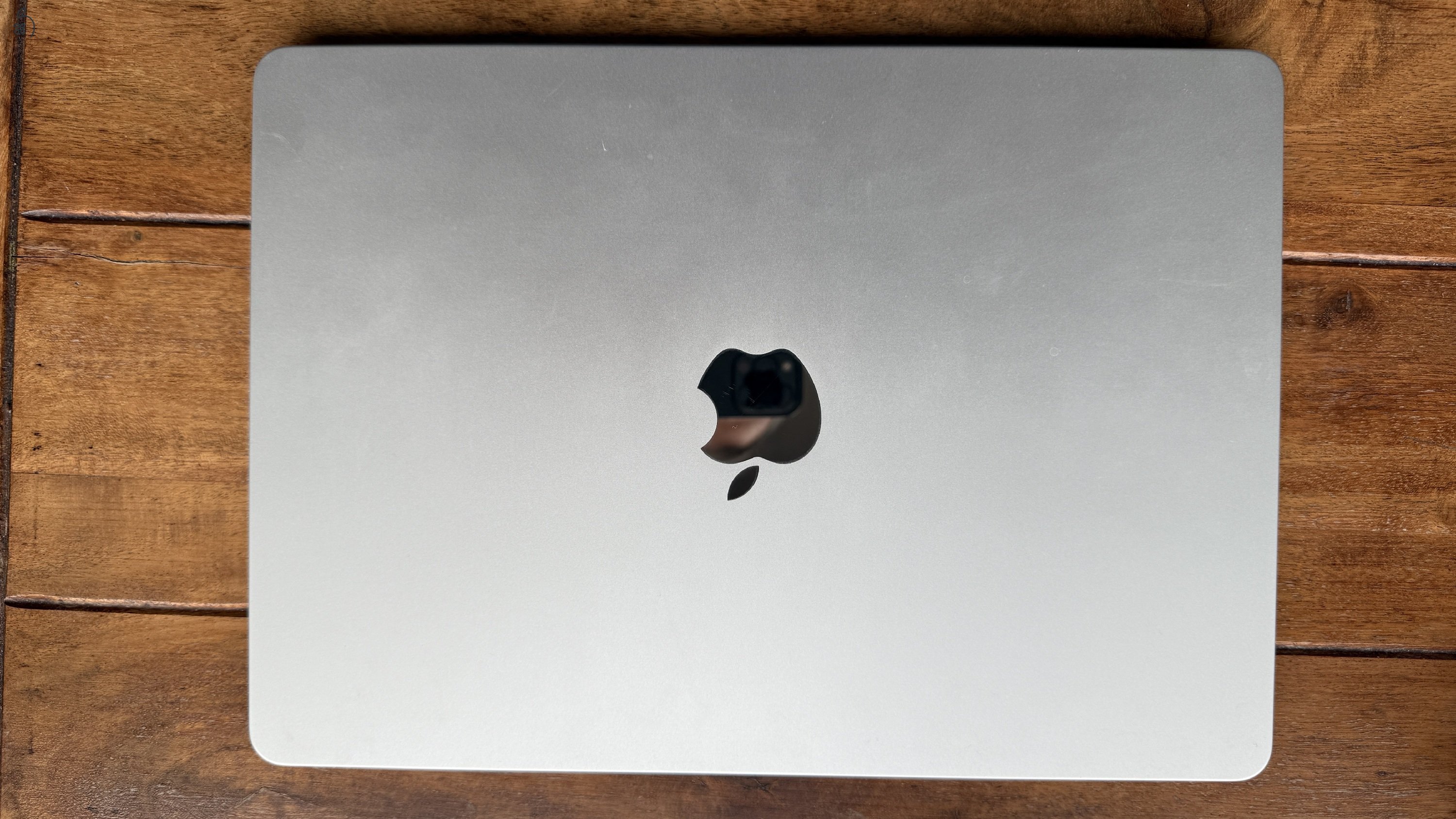 MacBook Air 13,6 M2 16GB RAM, 512SSD