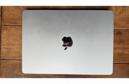 MacBook Air 13,6 M2 16GB RAM, 512SSD