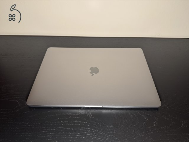 MacBook Pro 16” / 2019 / i9 / 16GB / 1TB