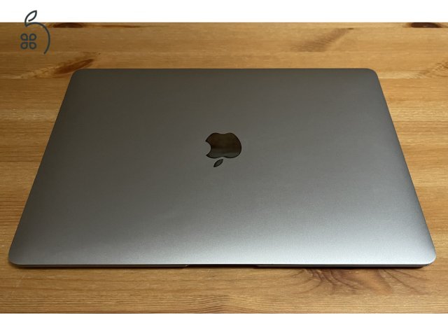 Macbook Air CTO 16 GB ram, 500 GB ssd, 1 ciklusos akksi