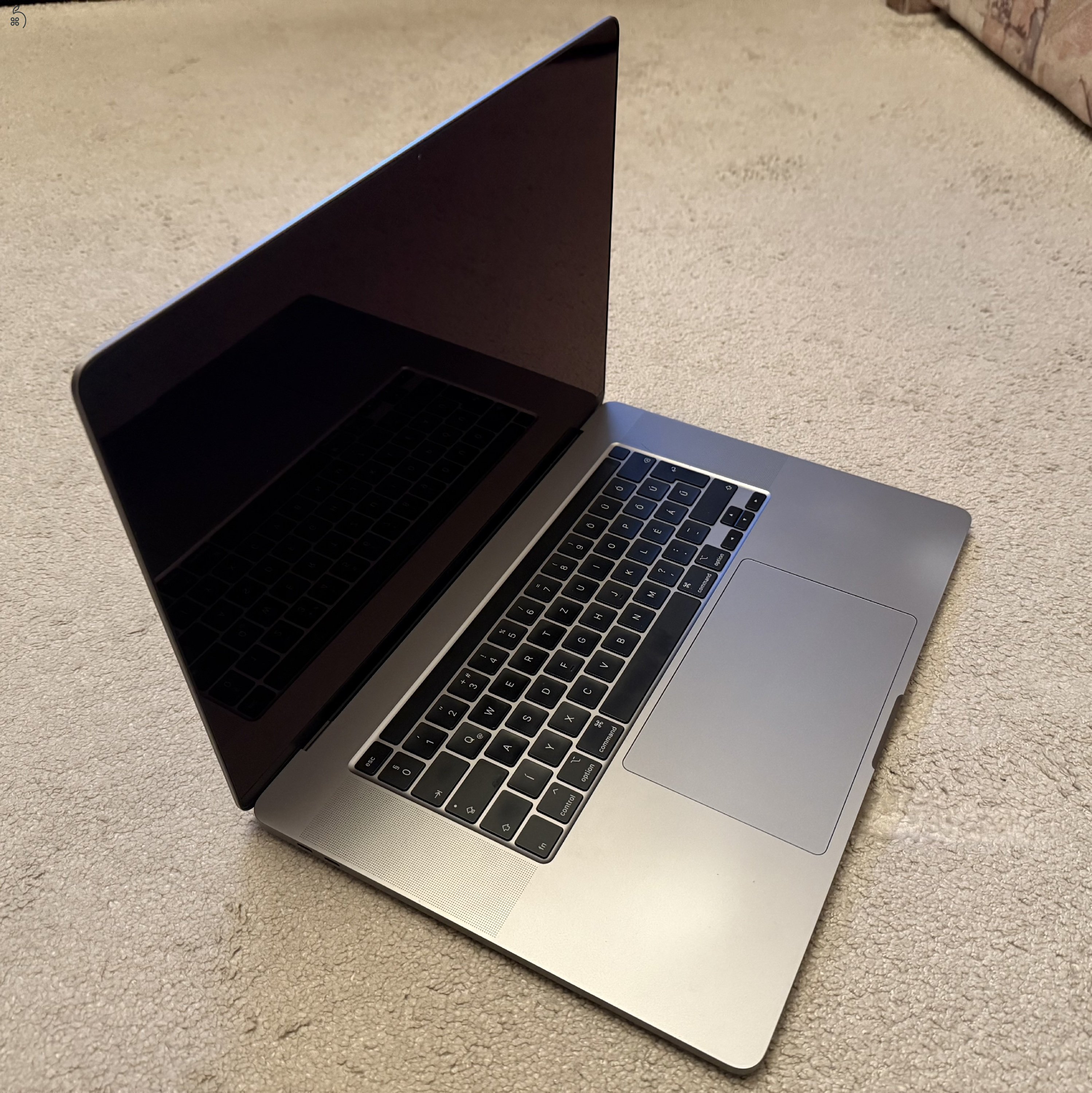 Apple Macbook Pro 2019 16 i7 2.6/32GB DDR4/512GB SSD/RADEON 5300M 4GB