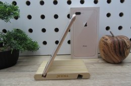 Apple iPhone 8 Plus - Rose Gold - Használt, szép állapot