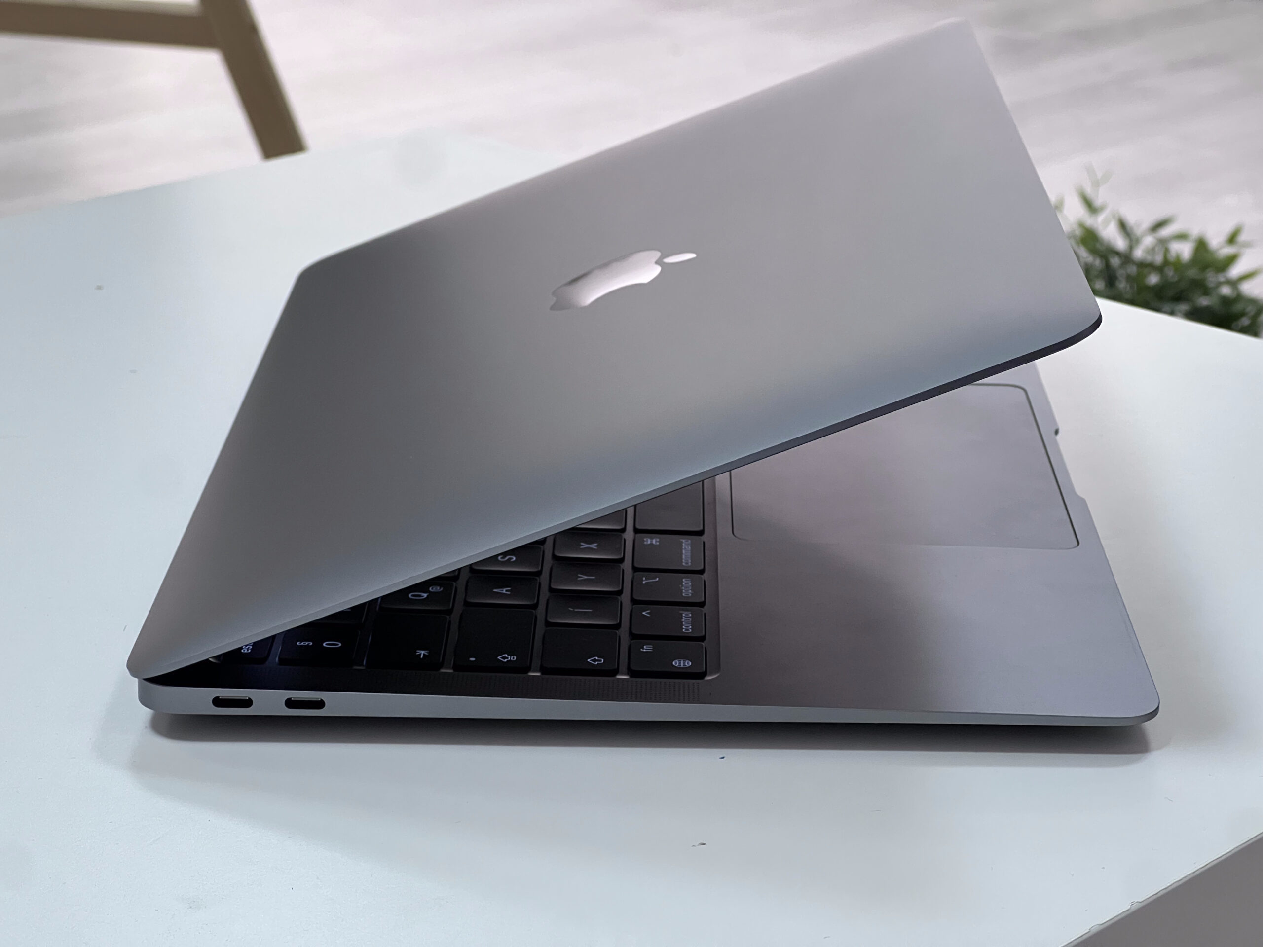 Hibátlan MacBook Air 2020 13 M1 256GB 2 ÉV Garanciával Számlával Aksi 94%