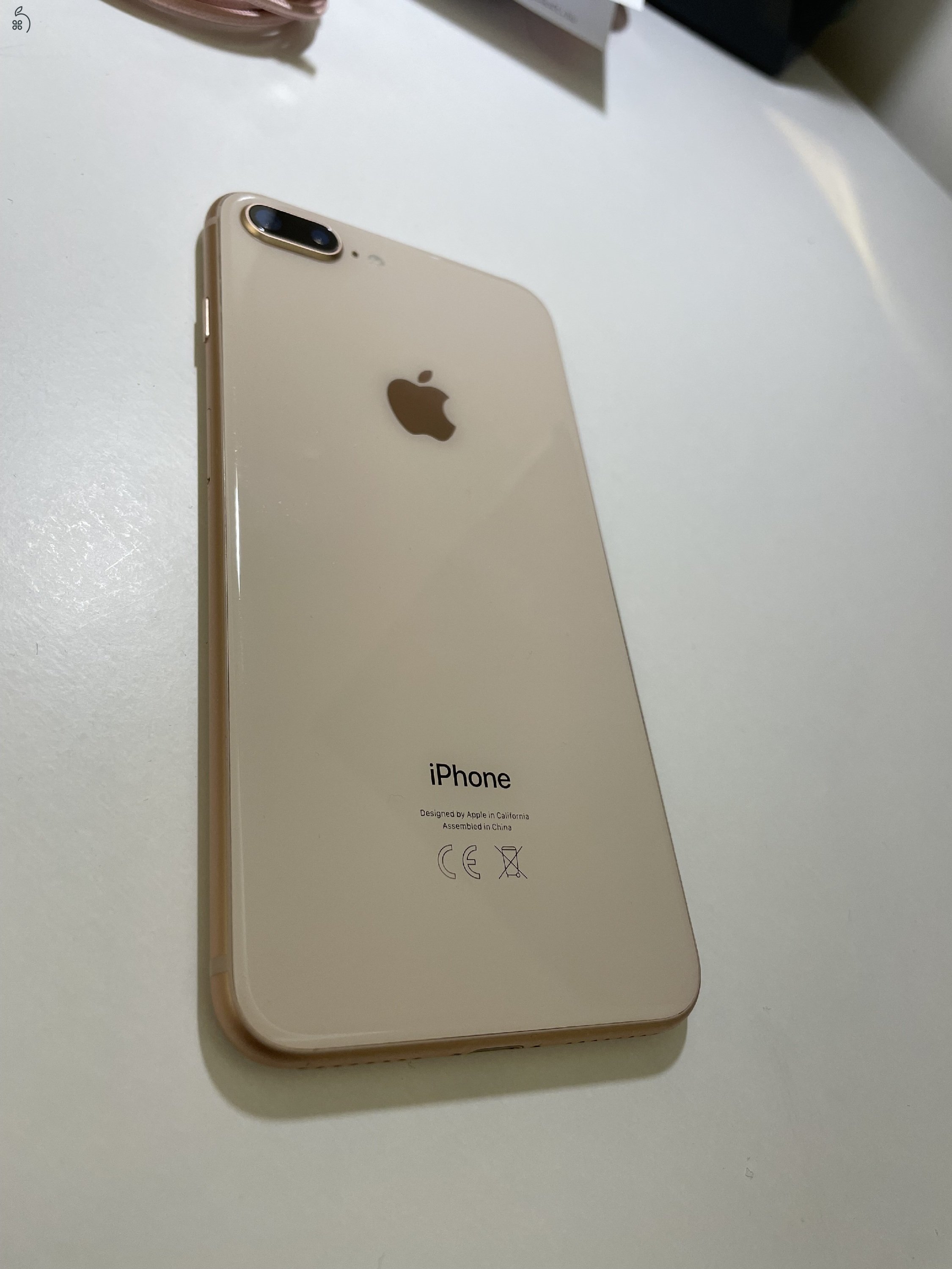 iPhone 8 plus gold - 256 gb