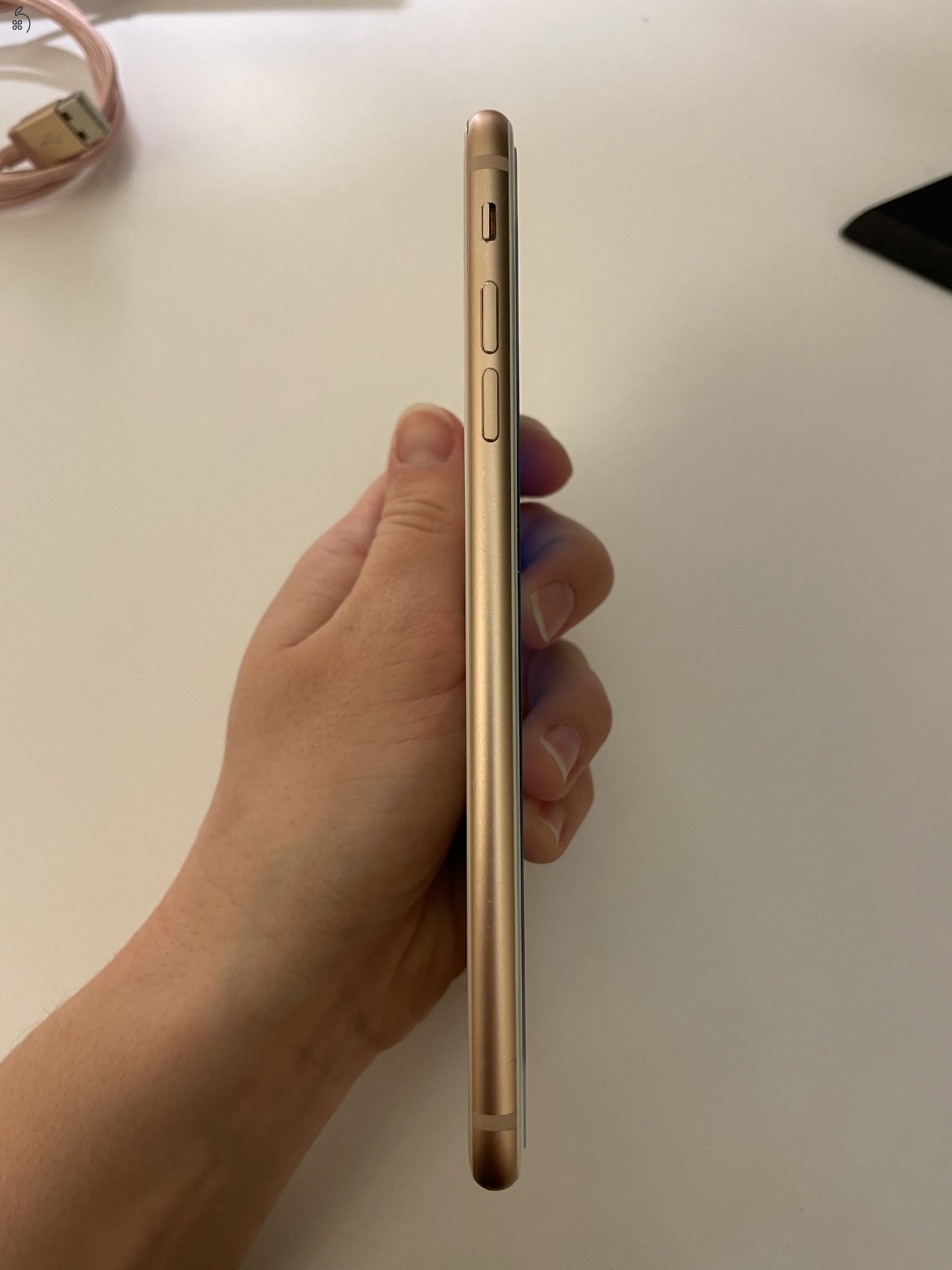 iPhone 8 plus gold - 256 gb