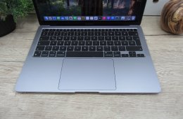  Apple Macbook Air 13 M1 - 2020 - Használt, szép állapot 