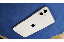 Apple iPhone 11 128GB fehér hibátlan állapot 82% akku