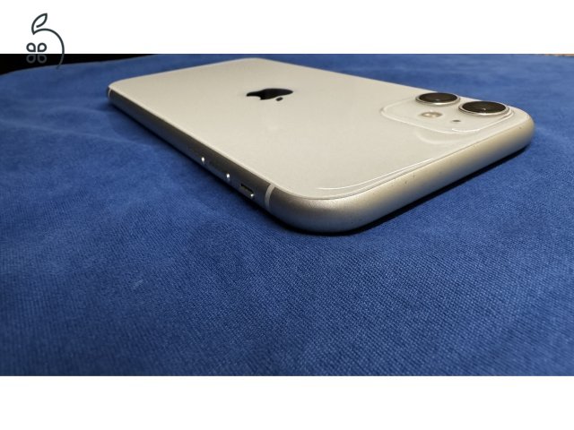 Apple iPhone 11 128GB fehér hibátlan állapot 82% akku