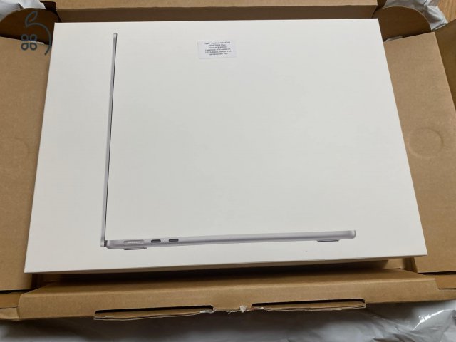 BONTATLAN/ÚJ Apple MacBook Air 13 M3 16gb/256gb 3 év magyar garancia