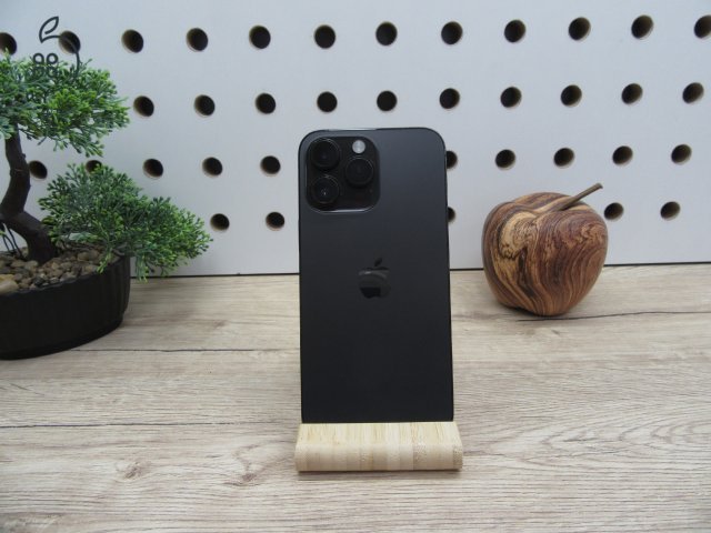 Apple iPhone 14 Pro Max - Space Black - Használt, kijelző karcos