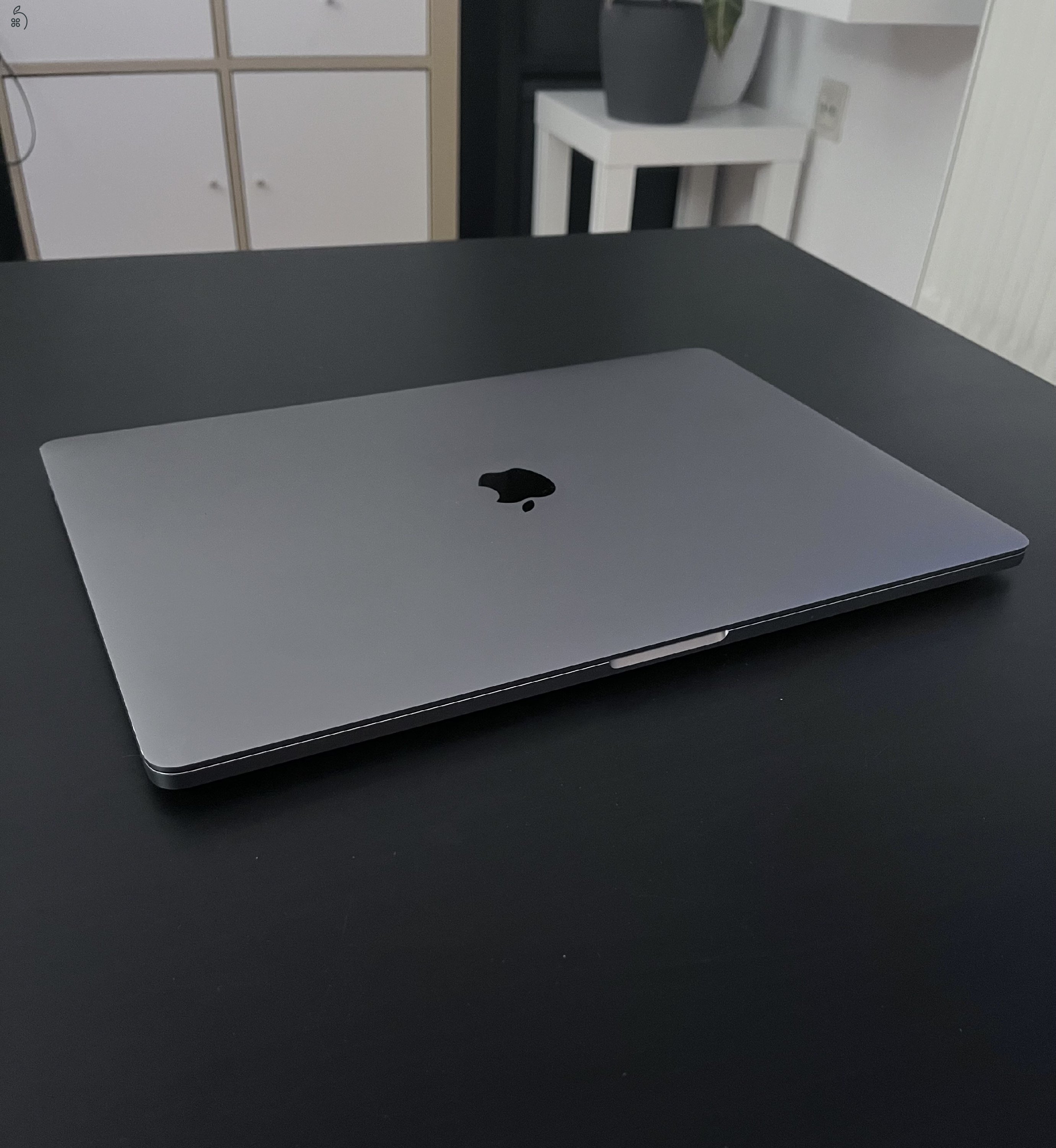 MacBook Pro (16