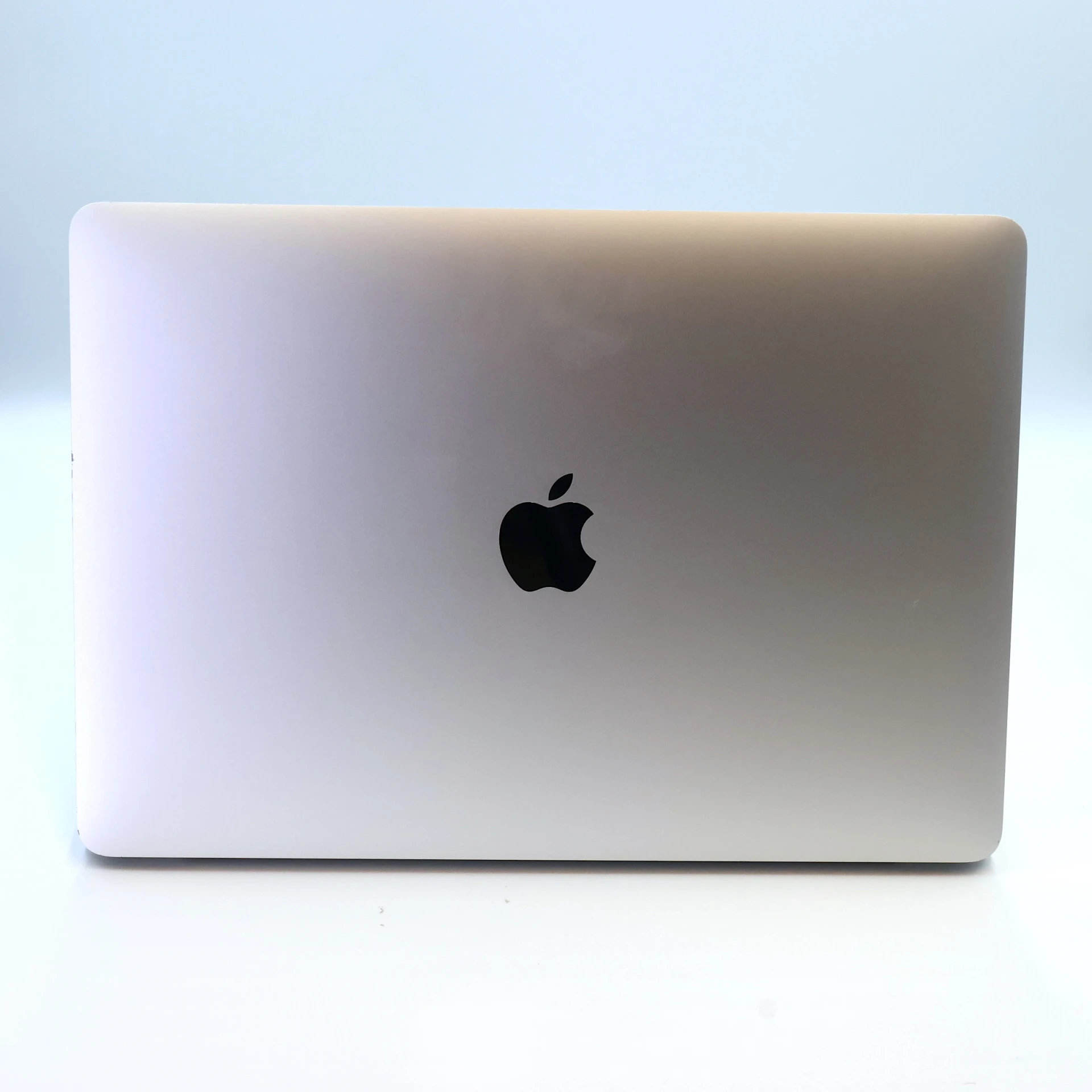 !! 1 ÉV GARANCIA !! Apple Macbook PRO ENG 256GB 2019 13″ i5 16GB RAM – TLO015