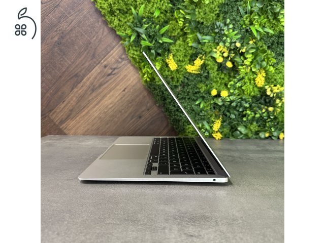 Újszerű Apple MacBook Air 13