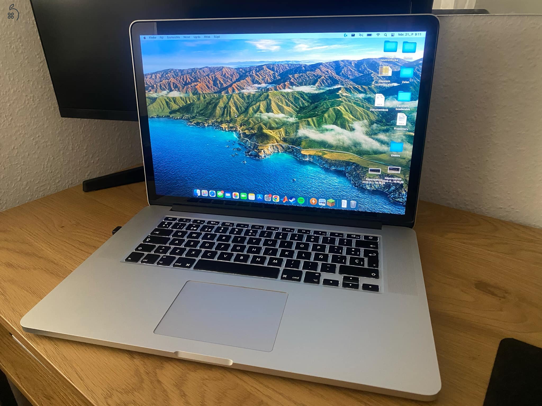 Full Spec MacBook Pro mid 2015