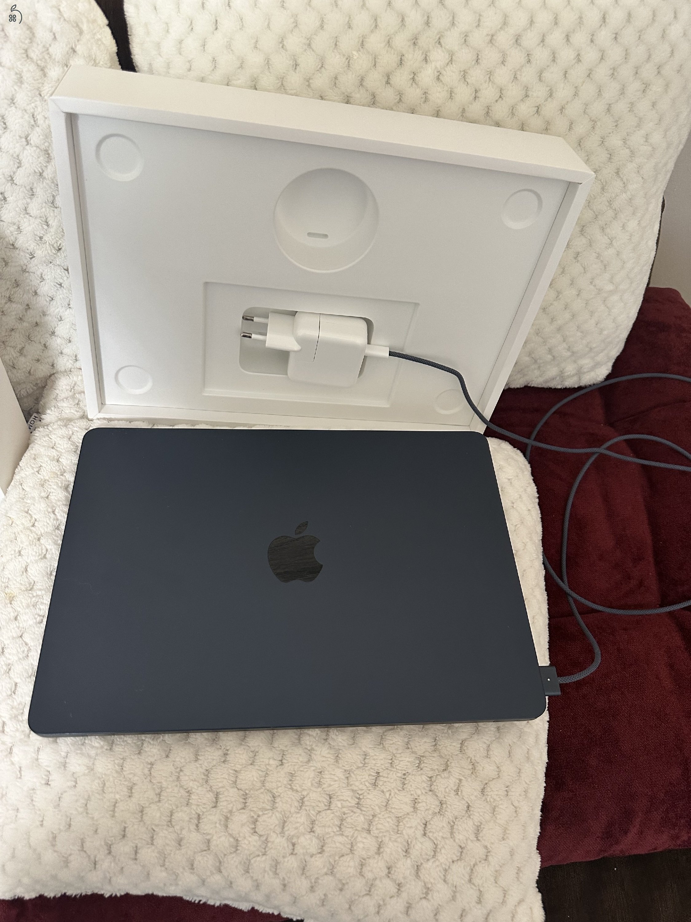 APPLE MacBook Air 2022 13,6