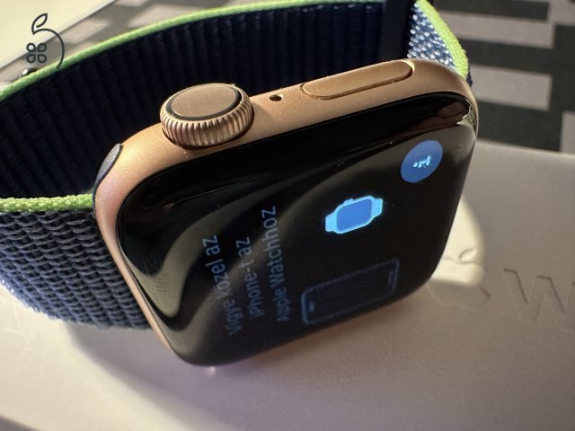 Gold | Apple Watch Series 4, GPS, alumínium, 40 mm | Akkumulátor: 81%