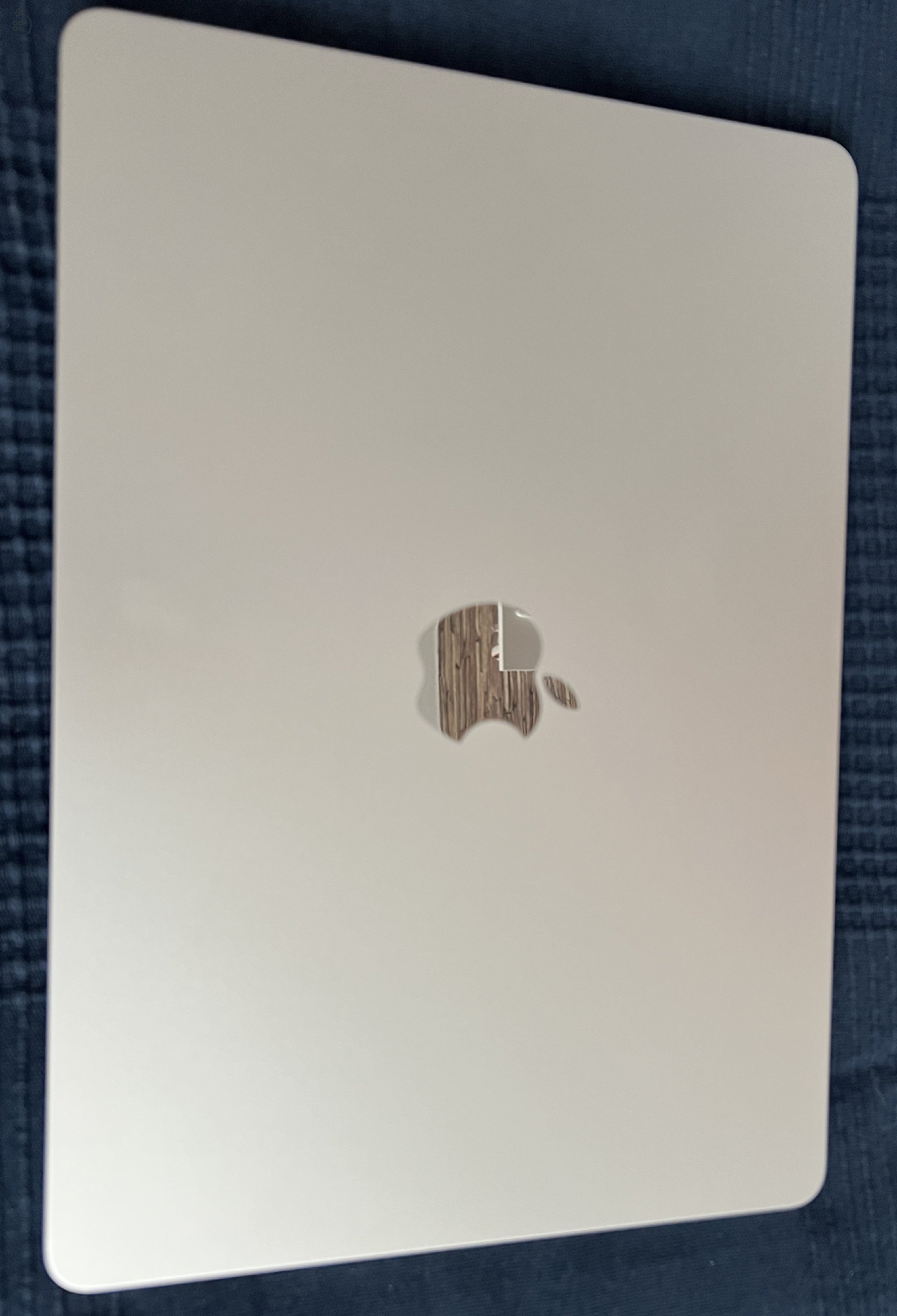 MacBook Air Silver 2024 M3 16GB ram 256 tárhely 