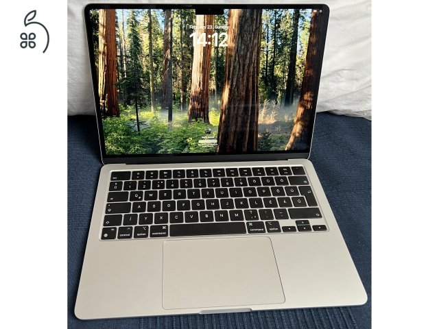 MacBook Air Silver 2024 M3 16GB ram 256 tárhely 