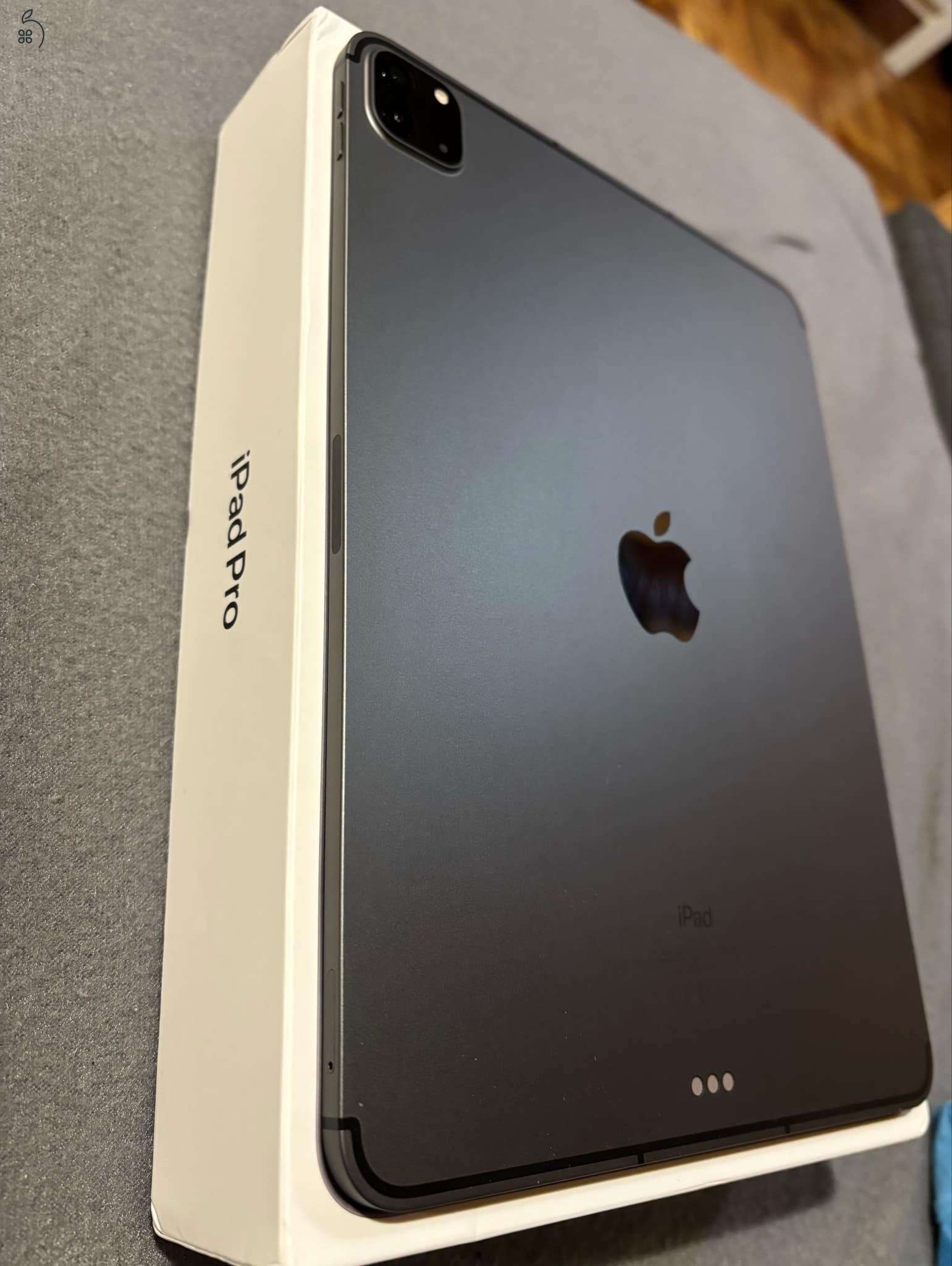 iPad Pro 11-inch [3rd Generation] Wi-Fi + Cellular