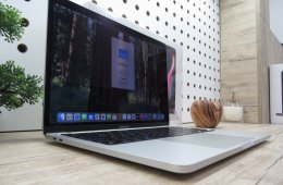 Apple Macbook Pro 13 M1 - 2020 - Használt, karcmentes