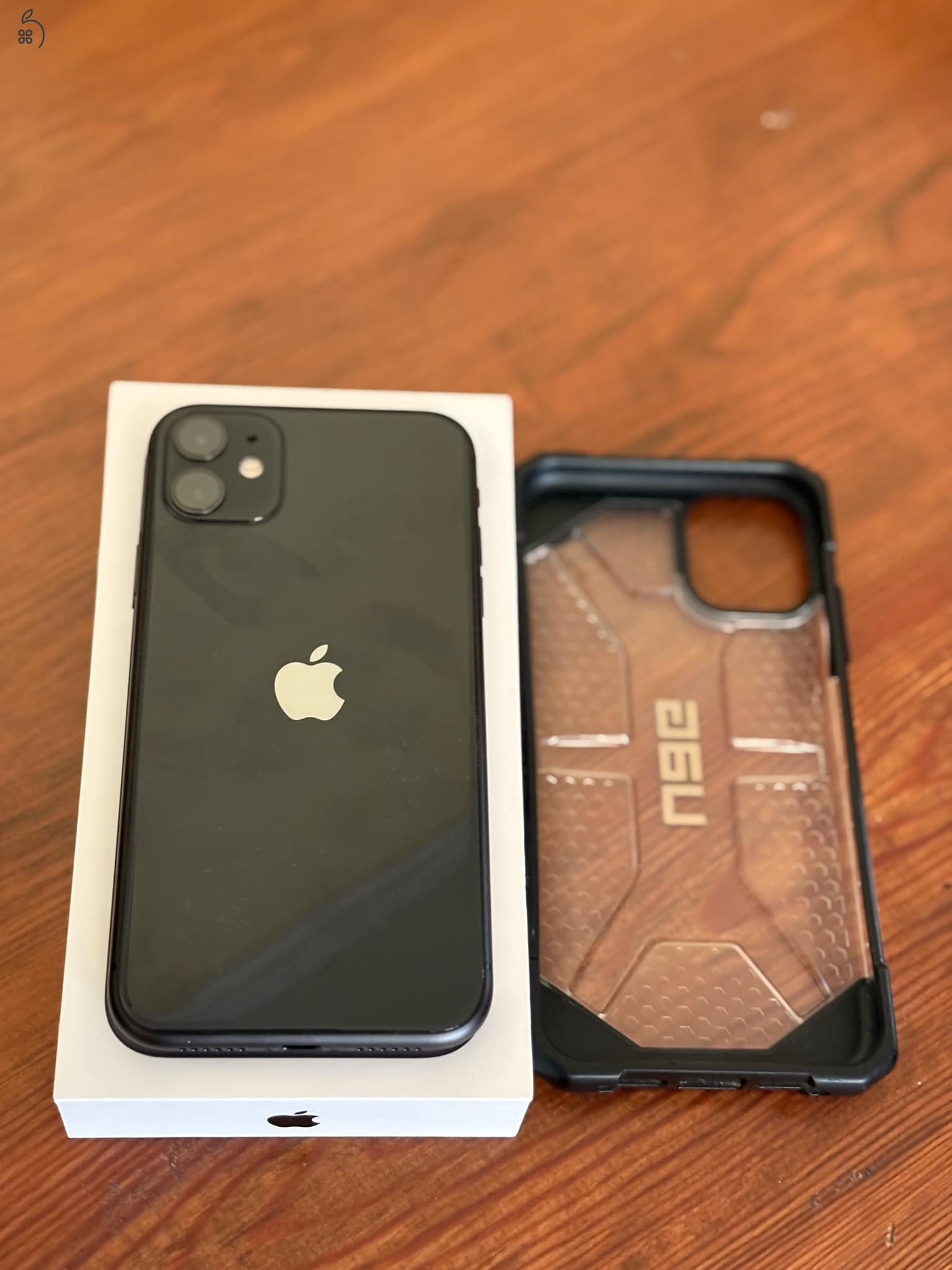 Iphone 11 64 Gb  100 % új akkumulátor , új üvegfólia 