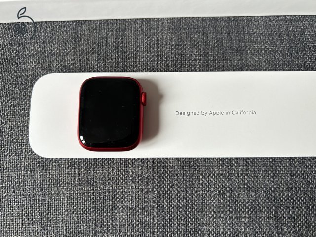  Apple Watch S8 RED 41mm