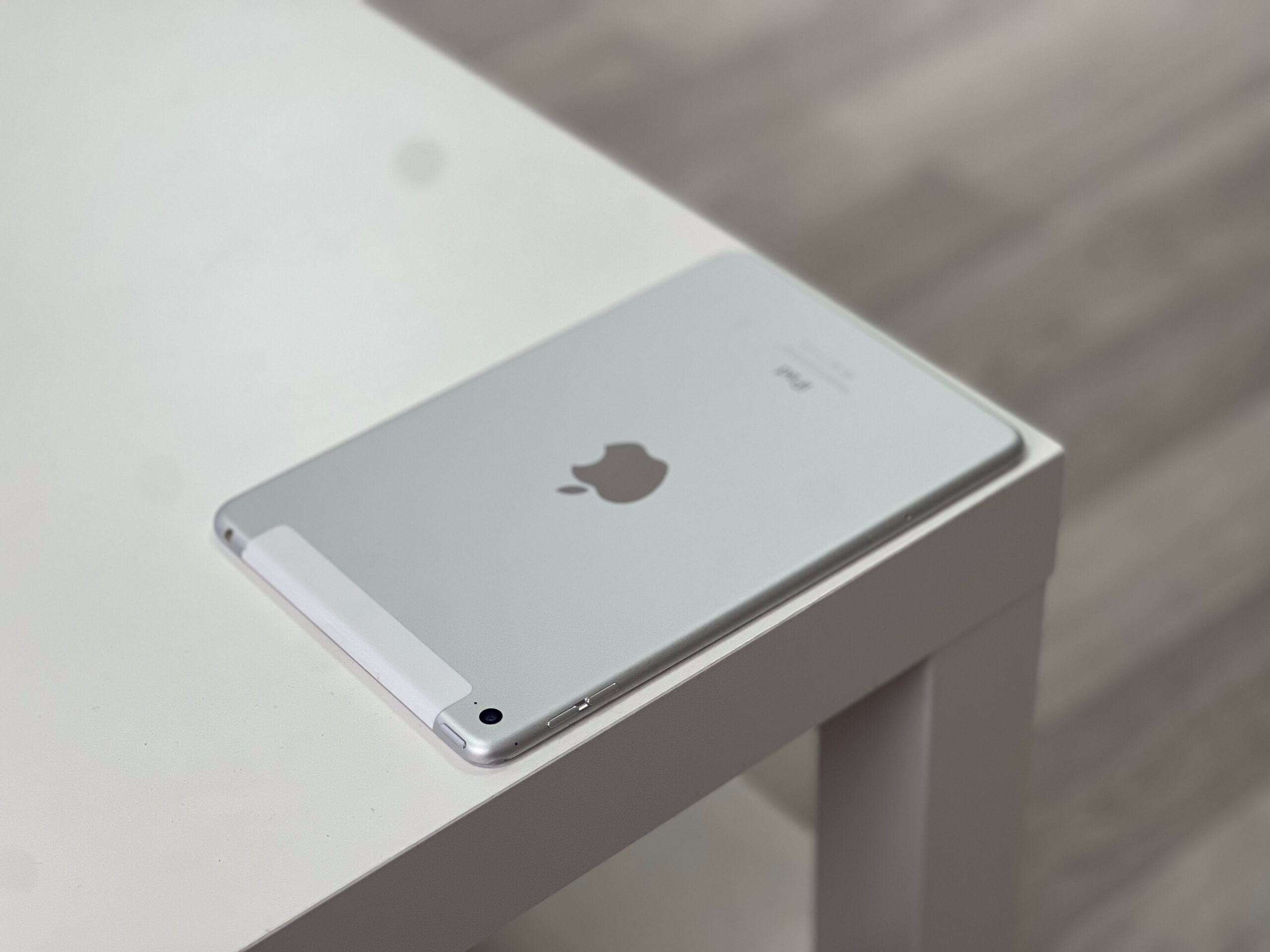 iPad Mini 4th Generáció Silver 64GB 2 Év Garanciával Számlával