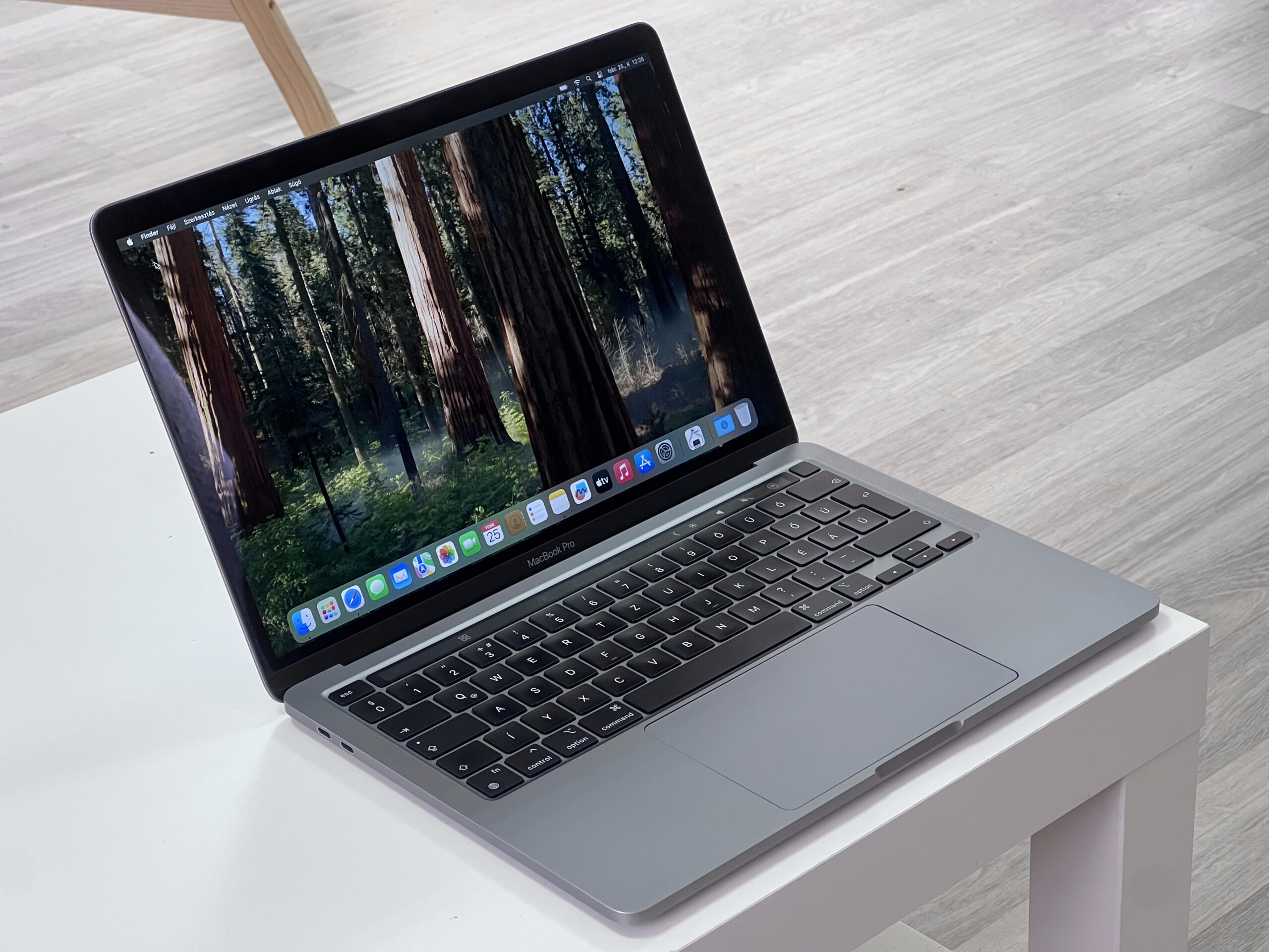 Hibátlan MacBook Pro 2020 13 M1 256GB 2 ÉV Garanciával Számlával Aksi 100%