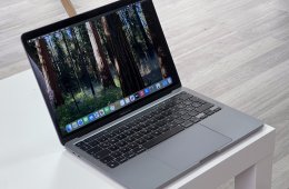 Hibátlan MacBook Pro 2020 13 M1 256GB 2 ÉV Garanciával Számlával Aksi 100%