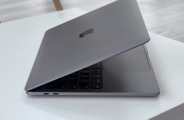 Hibátlan MacBook Pro 2020 13 M1 256GB 2 ÉV Garanciával Számlával Aksi 100%