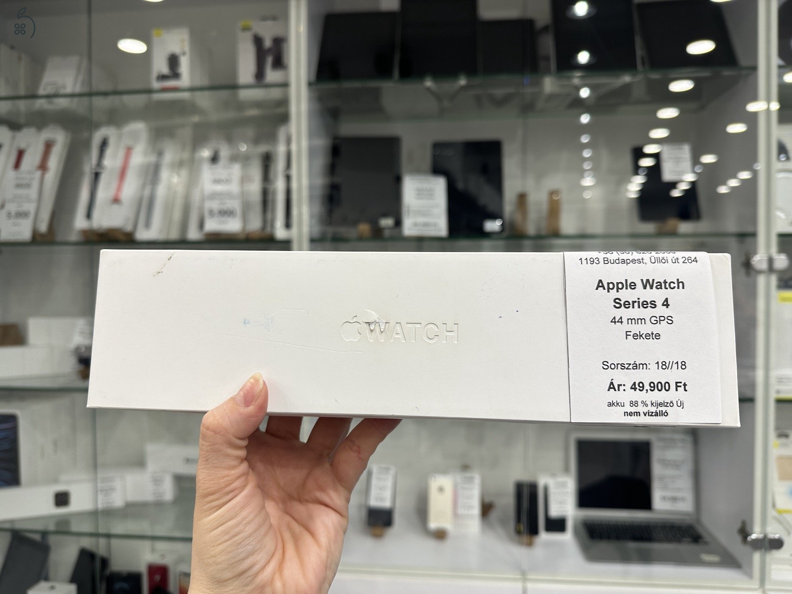 GARANCIÁS | ÚJ KIJELZŐS | Apple Watch Series 4 44mm space grey akku 88% (18/18)