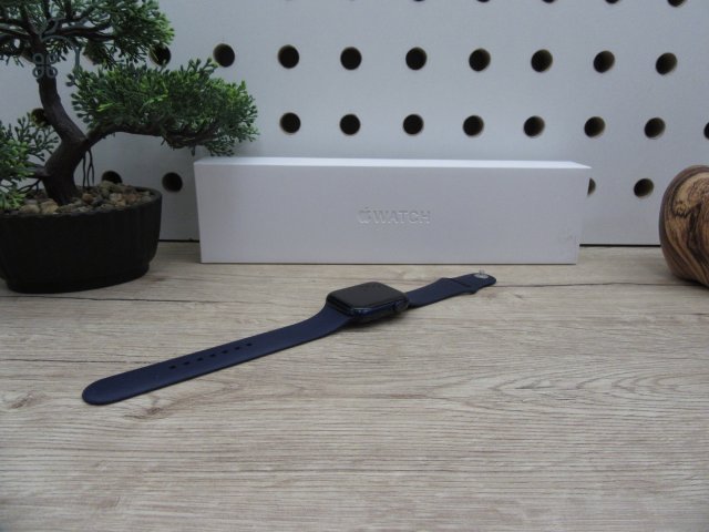 Apple Watch 6 - 44 mm - Használt