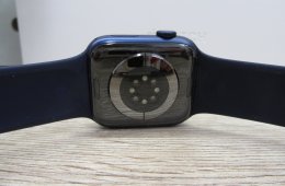 Apple Watch 6 - 44 mm - Használt