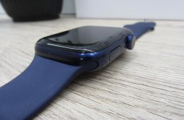 Apple Watch 6 - 44 mm - Használt