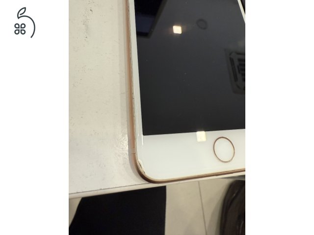 iPhone 8 Plus 64GB Független/1 hónap gar./Akku 100%/p4092