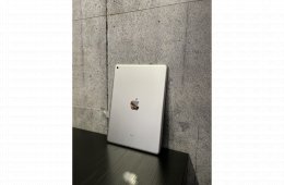 Apple iPad 6th gen 32GB Ezüst Használt!