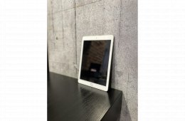 Apple iPad 6th gen 32GB Ezüst Használt!