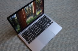 Macbook Air M1 (2022 asztroszürke)